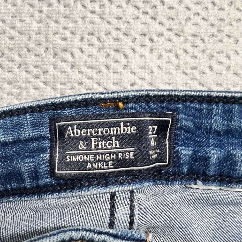 ⭐️ Abercrombie & Fitch Simone High Rise Ankle Raw Hem Jeans Size 27 EUC - Picture 4 of 6